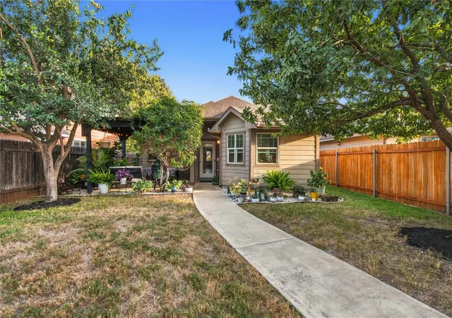 Photo 1 of Single family home for sale at 209 Rock Blf Ln, San Marcos, TX 78666 | MLS# 7382153 | Listing updated on 2026-10-29