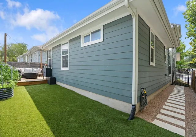 Photo 3 of Single family home for sale at 7200 Cordelia Ct, Austin, TX 78741 | MLS# 4360232 | Listing updated on 2026-09-27