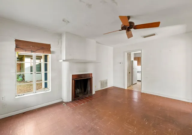 Photo 2 of Single family home for sale at 1302 Bentwood Rd, Austin, TX 78722 | MLS# 5780002 | Listing updated on 2026-10-04
