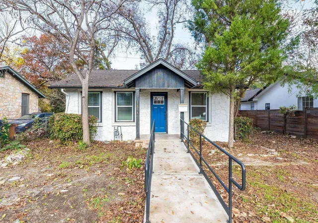Photo 2 of Single family home for sale at 1614 Holly St, Austin, TX 78702 | MLS# 7429541 | Listing updated on 2026-09-23