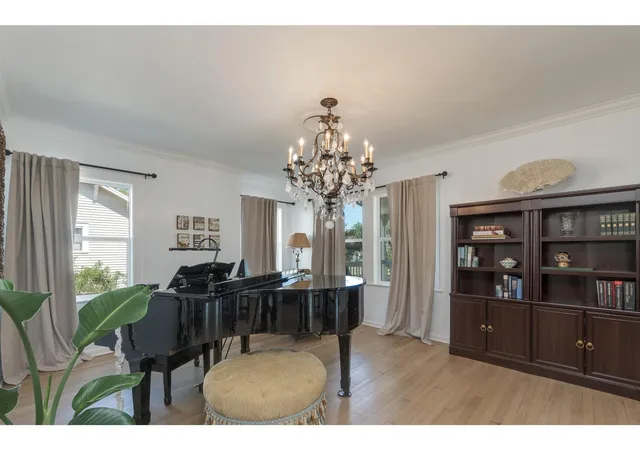 Photo 3 of Single family home for sale at 1709 Lexington St, Taylor, TX 76574 | MLS# 6514632 | Listing updated on 2026-09-30