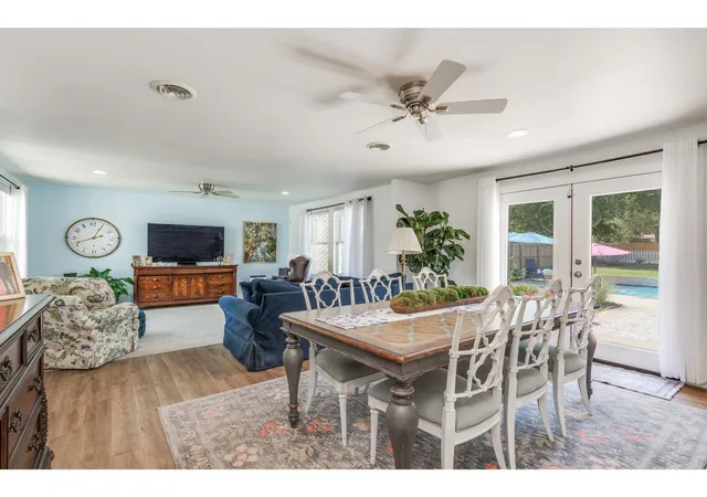 Photo 4 of Single family home for sale at 1709 Lexington St, Taylor, TX 76574 | MLS# 6514632 | Listing updated on 2026-09-30