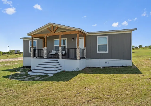 Photo 4 of Manufactured home for sale at 110 Pvr 965 Rd, Taylor, TX 76574 | MLS# 5066738 | Listing updated on 2026-09-23