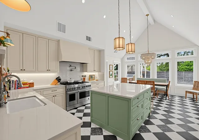Photo 3 of Single family home for sale at 1908 Winter Park Rd, Austin, TX 78746 | MLS# 9202461 | Listing updated on 2026-10-09
