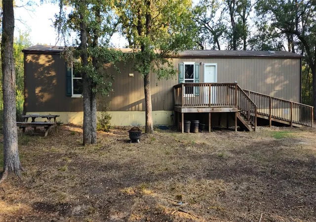 Photo 2 of Single family home for sale at 194 Fm 2104, Smithville, TX 78957 | MLS# 1579141 | Listing updated on 2026-10-08