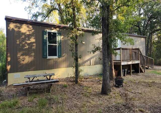 Photo 3 of Single family home for sale at 194 Fm 2104, Smithville, TX 78957 | MLS# 1579141 | Listing updated on 2026-10-08