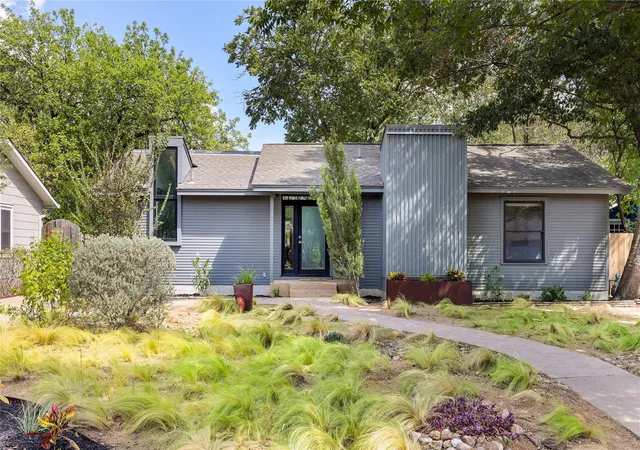 Single family home for sale at 5717 Ave F, Austin, TX 78752 | MLS# 4075162