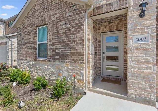 Photo 2 of Single family home for sale at 2003 Wynn Rd, Hutto, TX 78634 | MLS# 2618868 | Listing updated on 2026-09-30