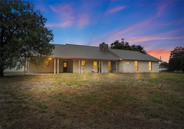 Photo 1 of Single family home for sale at 530 County Rd 123a, Marble Falls, TX 78654 | MLS# 5981438 | Listing updated on 2026-10-04