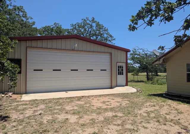 Photo 2 of Single family home for sale at 530 County Rd 123a, Marble Falls, TX 78654 | MLS# 5981438 | Listing updated on 2026-10-04