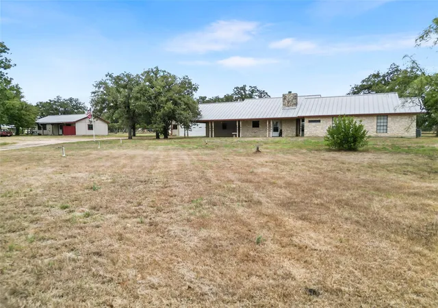 Photo 4 of Single family home for sale at 530 County Rd 123a, Marble Falls, TX 78654 | MLS# 5981438 | Listing updated on 2026-10-04