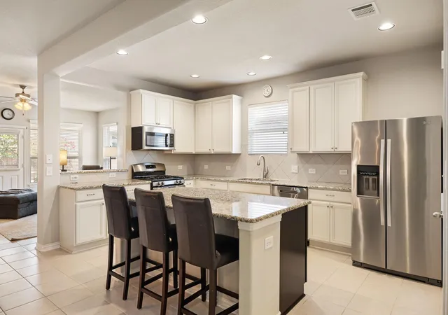 Photo 4 of Single family home for sale at 8042 Arezzo Dr, Round Rock, TX 78665 | MLS# 6327969 | Listing updated on 2026-10-06