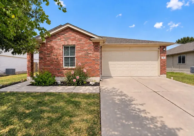 Photo 3 of Single family home for sale at 324 Almquist St, Hutto, TX 78634 | MLS# 2165851 | Listing updated on 2026-09-25