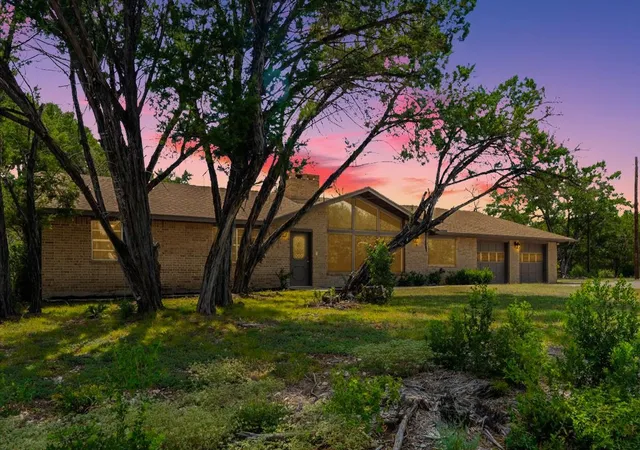 Photo 4 of Single family home for sale at 121 Merrywood Ln, San Marcos, TX 78666 | MLS# 6586855 | Listing updated on 2026-10-23