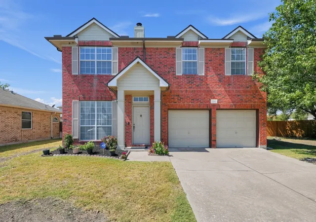 Photo 3 of Single family home for sale at 1214 Disraeli Cir, Pflugerville, TX 78660 | MLS# 7290397 | Listing updated on 2026-09-27