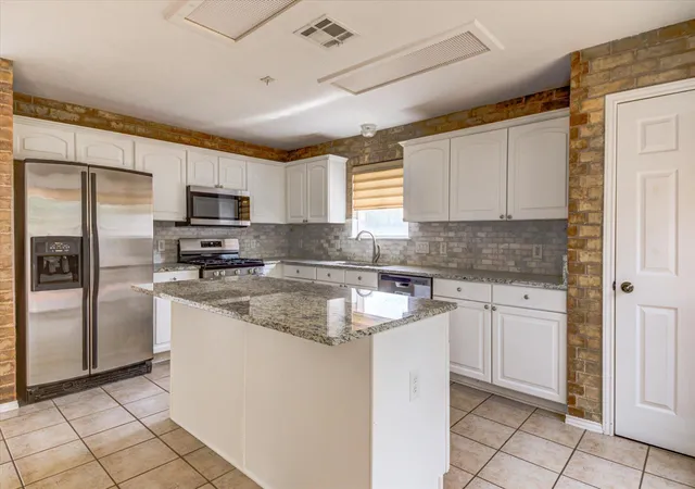 Photo 3 of Single family home for sale at 722 Settlement St, Cedar Park, TX 78613 | MLS# 4601956 | Listing updated on 2026-10-08