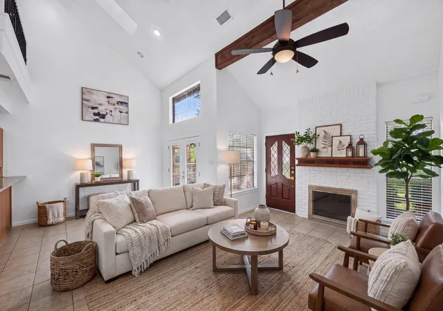 Photo 2 of Condo for sale at 10819 Crown Colony Dr #4, Austin, TX 78747 | MLS# 6639581 | Listing updated on 2026-10-06