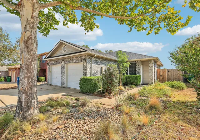 Photo 3 of Single family home for sale at 2409b Curry Loop, Round Rock, TX 78664 | MLS# 9889797 | Listing updated on 2026-09-30