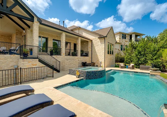 Photo 2 of Single family home for sale at 520 Woodside Ter, Austin, TX 78738 | MLS# 1805390 | Listing updated on 2026-10-29