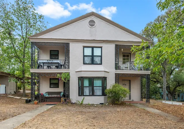 Photo 1 of Multi family home for sale at 1401 Kirkwood Rd, Austin, TX 78722 | MLS# 7275533 | Listing updated on 2026-10-09