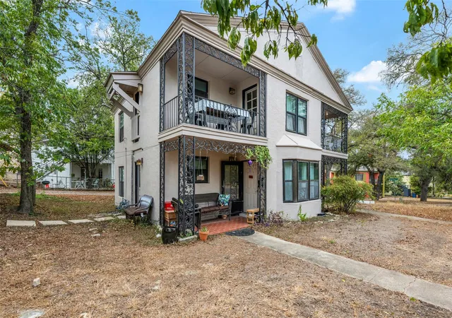 Listing Photo 4 - Condo for sale in building located at 1401 Kirkwood Rd, Austin, TX 78722