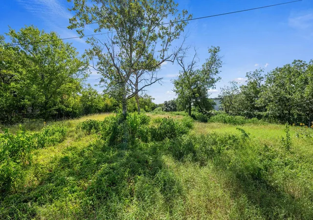 Photo 4 of Land for sale at 4519 S 3rd Street, Austin, TX 78745 | MLS# 5490943 | Listing updated on 2026-09-26