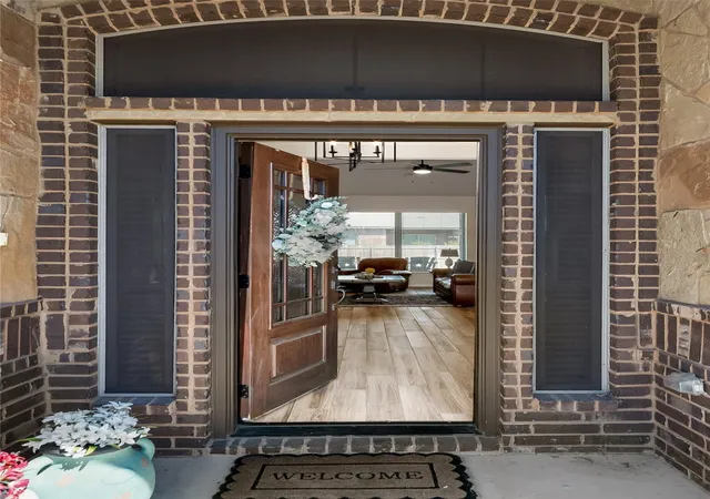 Photo 2 of Single family home for sale at 812 Eagle Crst Cv, Salado, TX 76571 | MLS# 1862212 | Listing updated on 2026-10-09