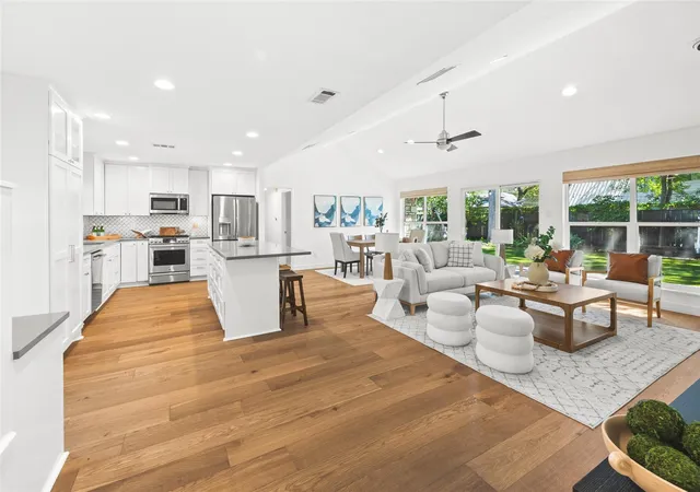 Photo 4 of Single family home for sale at 4602 Trail Crst Cir, Austin, TX 78735 | MLS# 4999346 | Listing updated on 2026-10-04