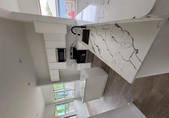 Photo 3 of Single family home for sale at 710 Bland St, Taylor, TX 76574 | MLS# 4231898 | Listing updated on 2026-10-04