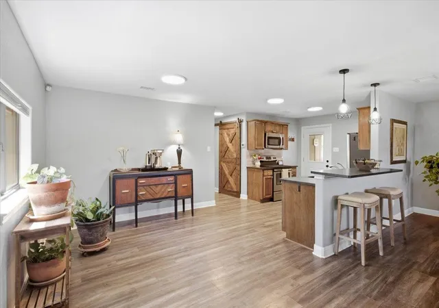 Photo 3 of Single family home for sale at 706 Jones St, Smithville, TX 78957 | MLS# 7512168 | Listing updated on 2026-09-23