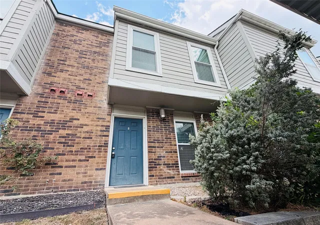 Photo 3 of Townhouse for sale at 2018 W Rundberg Ln #12B, Austin, TX 78758 | MLS# 4100022 | Listing updated on 2026-09-26