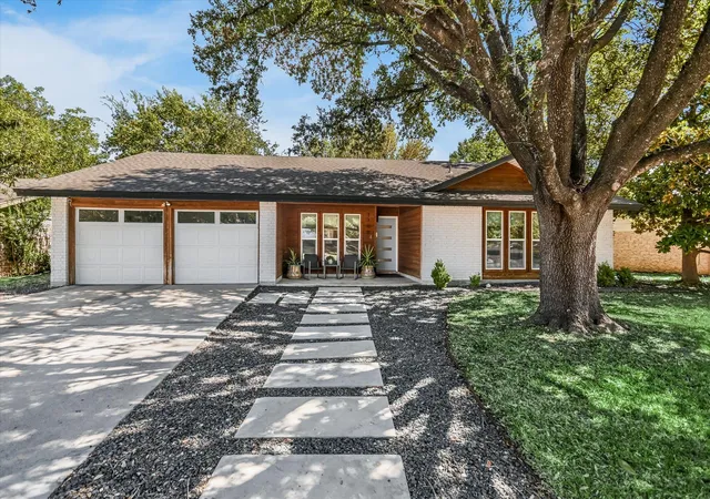 Photo 1 of Single family home for sale at 1700 Colony Crk Dr, Austin, TX 78758 | MLS# 8275828 | Listing updated on 2026-10-08