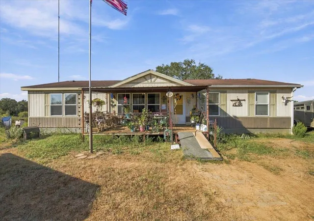 Photo 1 of House for sale at 4321 County Rd 444, Waelder, TX 78959 | MLS# 6068794 | Listing updated on 2026-09-24