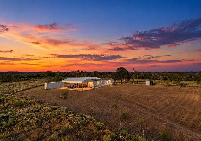 House for sale at 859 Lakey Rd, Nixon, TX 78140 | MLS# 1799918 | Listing updated on 2026-09-28