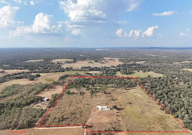 Photo 3 of House for sale at 859 Lakey Rd, Nixon, TX 78140 | MLS# 1799918 | Listing updated on 2026-09-28