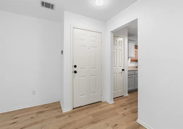 Photo 3 of Single family home for sale at 1320 Sleepytime Trl, Pflugerville, TX 78660 | MLS# 3845497 | Listing updated on 2026-10-01
