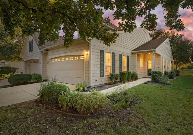 Photo 2 of Single family home for sale at 123 Dickens Cir, Georgetown, TX 78633 | MLS# 5215407 | Listing updated on 2026-10-08