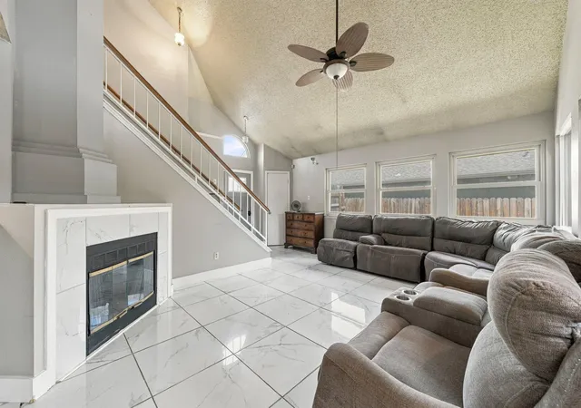 Photo 4 of Single family home for sale at 1315 E Logan St, Round Rock, TX 78664 | MLS# 3780800 | Listing updated on 2026-10-06