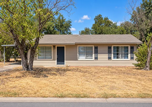 Single family home for sale at 1506 Circle Dr, Round Rock, TX 78664 | MLS# 9780253