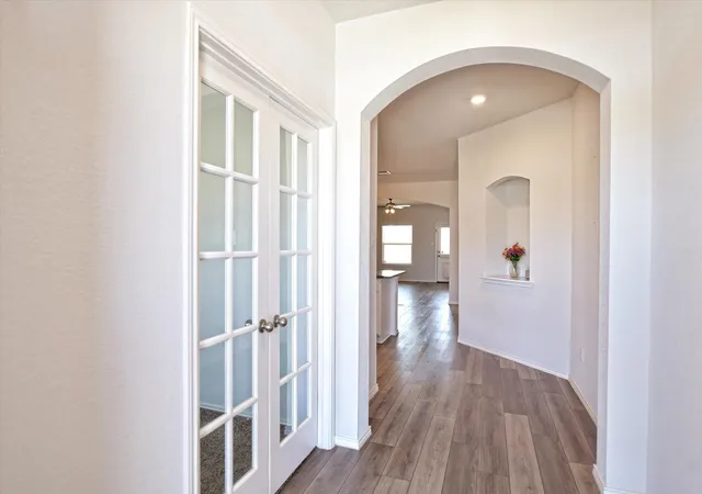 Photo 3 of Single family home for sale at 112 Taggart Trl, Jarrell, TX 76537 | MLS# 2483085 | Listing updated on 2026-09-25