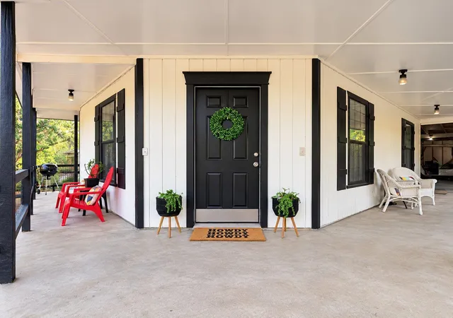 Photo 2 of Single family home for sale at 126 Travis Ln, Spicewood, TX 78669 | MLS# 6006691 | Listing updated on 2026-10-03