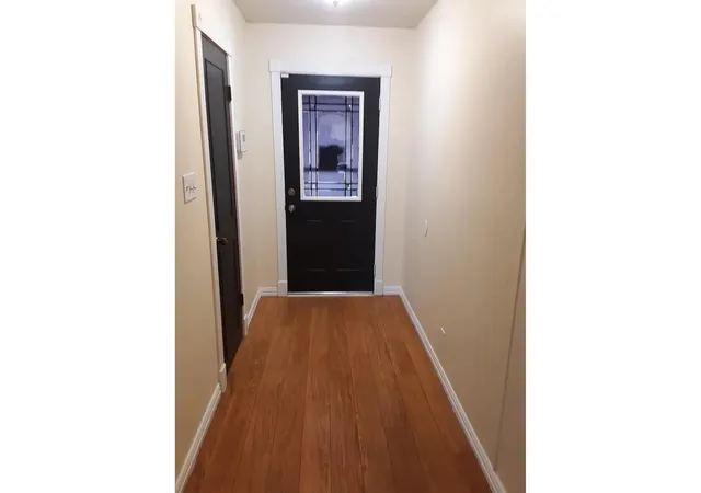Photo 3 of Single family home for sale at 101 Horseshoe Trl, Georgetown, TX 78628 | MLS# 1571867 | Listing updated on 2026-10-16
