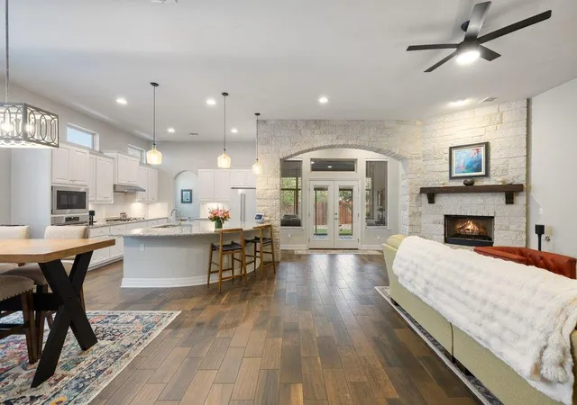 Photo 3 of Single family home for sale at 5305 Alonso Dr, Austin, TX 78738 | MLS# 9493725 | Listing updated on 2026-10-09