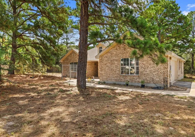 Photo 2 of Single family home for sale at 911 Fm 1441, Bastrop, TX 78602 | MLS# 2062274 | Listing updated on 2026-10-07