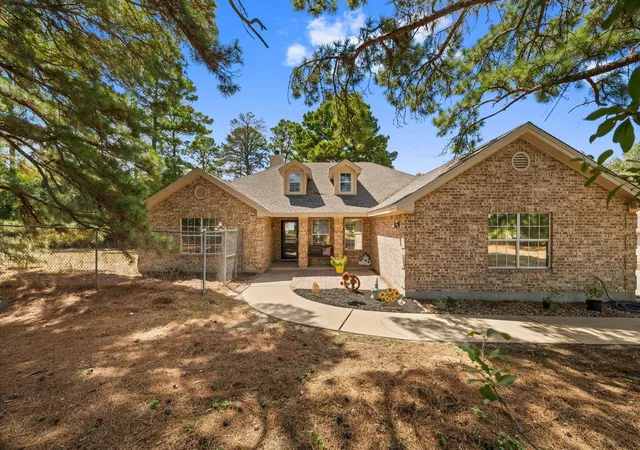 Photo 3 of Single family home for sale at 911 Fm 1441, Bastrop, TX 78602 | MLS# 2062274 | Listing updated on 2026-10-07