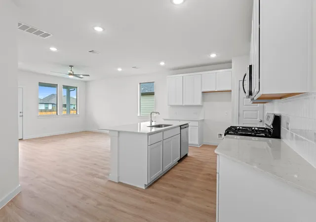 Photo 4 of Single family home for sale at 5721 Koshoa Dr, Manor, TX 78653 | MLS# 1082188 | Listing updated on 2026-09-29