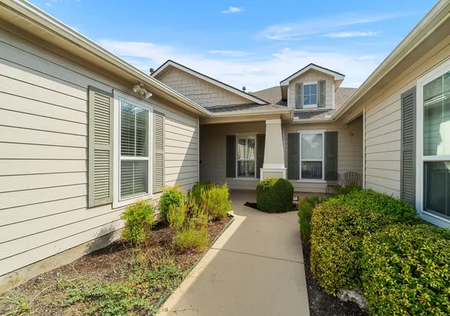 Photo 3 of Single family home for sale at 105 Nassau Cir, Georgetown, TX 78633 | MLS# 4904411 | Listing updated on 2026-10-01