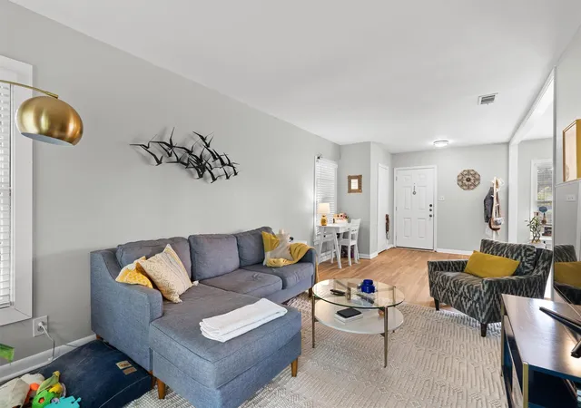 Photo 2 of Single family home for sale at 2633 W 45th Street, Austin, TX 78731 | MLS# 5272908 | Listing updated on 2026-10-08