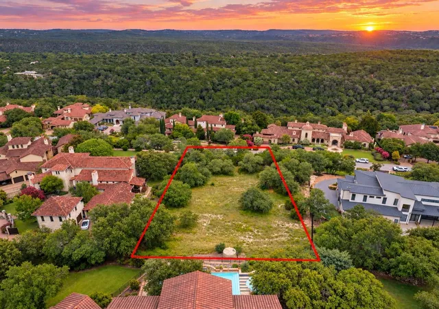 Photo 1 of Land for sale at 9100 Camelback Dr, Austin, TX 78733 | MLS# 1922209 | Listing updated on 2026-09-25