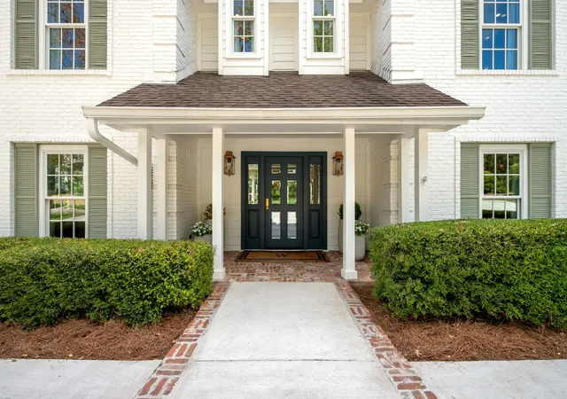 Photo 3 of Single family home for sale at 2009 Port Royal Dr, Austin, TX 78746 | MLS# 6919524 | Listing updated on 2026-10-01